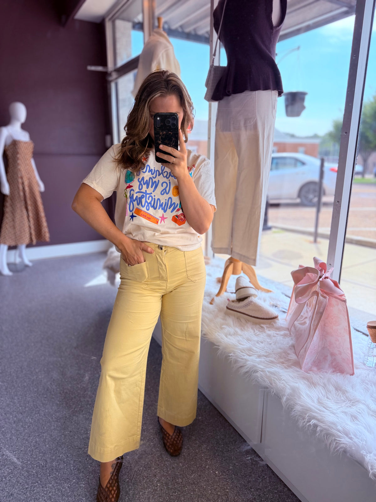 Bow Embroidered Pockets Pants
