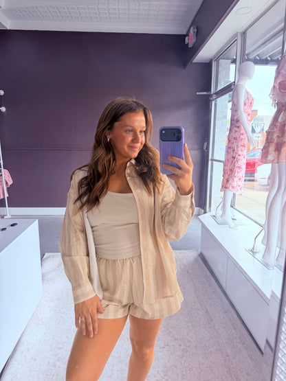 The Sandstone Ease Button-Up