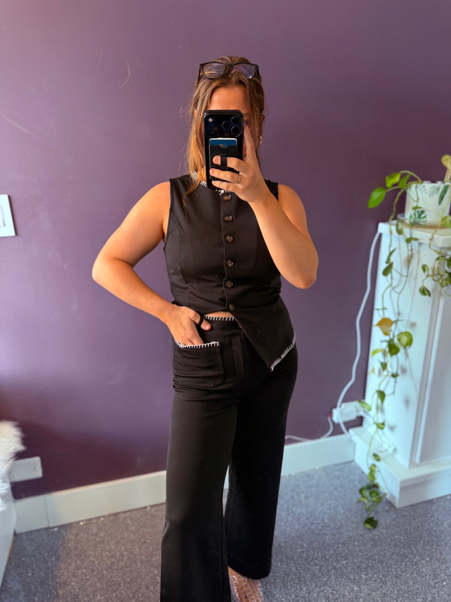 Contrast Whipstitch Trim Button Down Vest