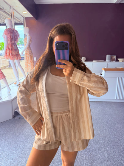 The Sandstone Ease Button-Up