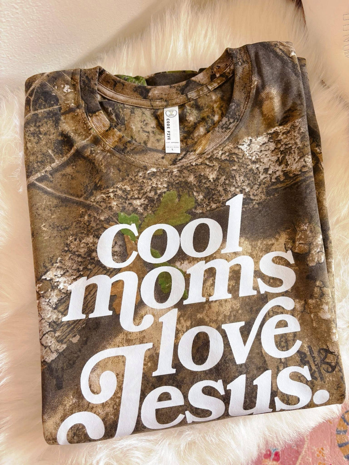 Cool Moms Love Jesus Tee